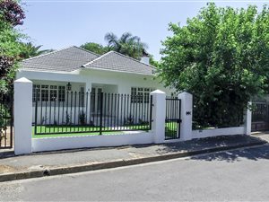 4 Bedroom House in Paarl