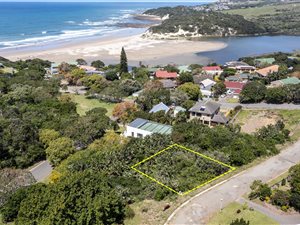 687 m² Land available in Cintsa
