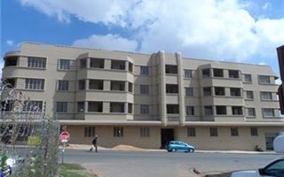 1 Bedroom Apartment in Krugersdorp Central