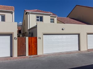 3 Bedroom House in Muizenberg