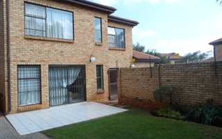 3 Bedroom Townhouse in Allens Nek