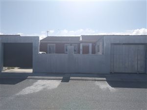3 Bed House in Lentegeur