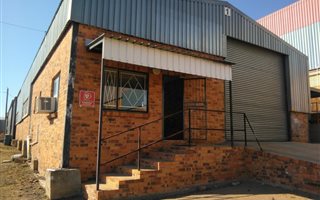 350 m² Commercial space in Roodewal and surrounds