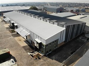 663 m² Industrial space in Chloorkop