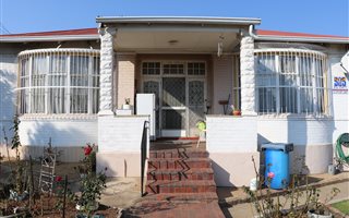 3 Bedroom House in Haddon