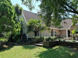 5 Bed House in Hutten Heights