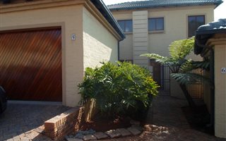 3 Bedroom Townhouse in Centurion Golf Estate