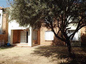 3 Bed Simplex in Eco Park