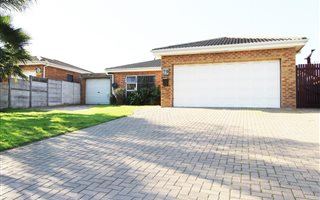 3 Bedroom House in Morgenster