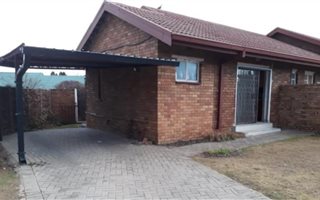 Bachelor apartment in Kriel