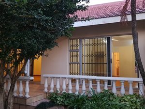 3 Bed Cluster in Meyerspark