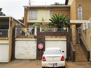 3 Bed Duplex in Fairview