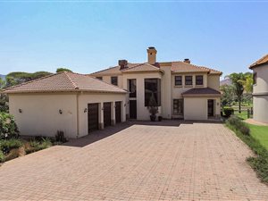 5 Bed House in Westlake Estate