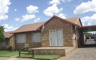 3 Bedroom Townhouse in Georginia