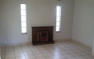 3 Bedroom House in Birchleigh