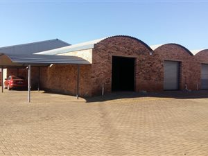 100 m² Commercial space in Middelburg South