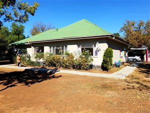 5 Bed House in Park West
