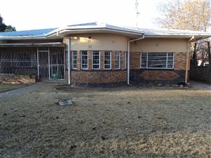 3 Bed House in Kroonheuwel