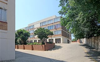 2 Bedroom Apartment in Proclamation Hill
