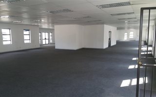 237 m² Office Space in Halfway Gardens