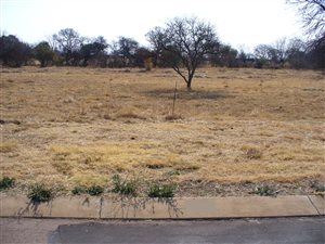 1000 m² Land available in Waterlake Farm