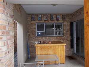 3 Bed Townhouse in Honeydew Manor