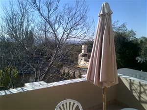 1 Bed Apartment in Constantia Park