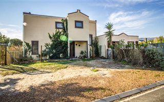 4 Bedroom House in Capri