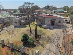 3 Bed House in Kanonkop