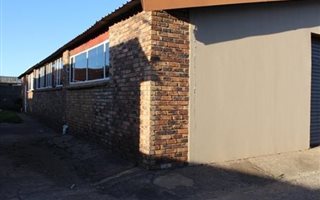 553 m² Commercial space in Vanderbijlpark CE6