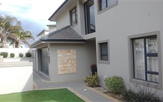 4 Bedroom House in Baronetcy Estate