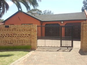 3 Bed House in Vosloorus