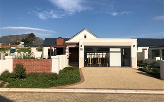 3 Bedroom House in Klein Parys