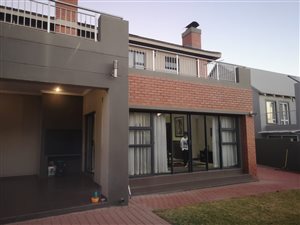 4 Bed House in Waterfall Country Village