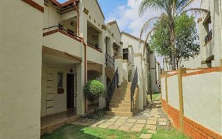 2 Bedroom Townhouse in Olympus