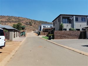374 m² Land available in Ninapark