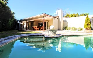 3 Bedroom House in Constantia