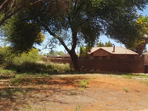 1615 m² Land available in Doringkruin