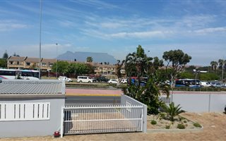 1 Bedroom Apartment in Tableview