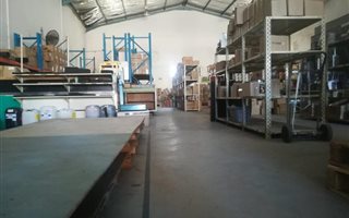 420 m² Industrial space in Umbilo