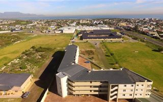 1 Bedroom Apartment in Melkbosstrand