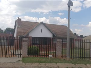 3 Bed House in Creswell Park