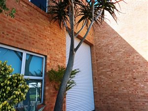 461 m² Industrial space in Route 21 Business Park