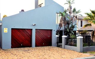 3 Bedroom House in West Beach