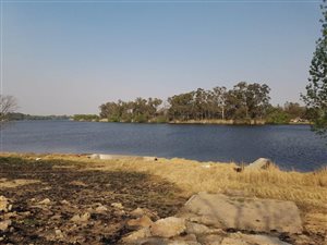 2000 m² Land available in Northdene