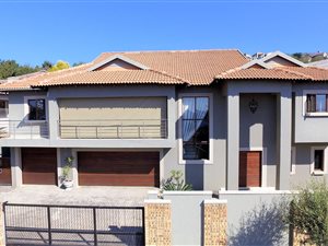4 Bed House in Sonheuwel