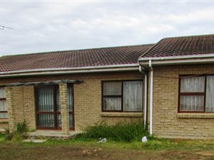 3 Bed House in Kwamagxaki