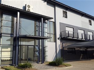 780 m² Industrial space in Laser Park