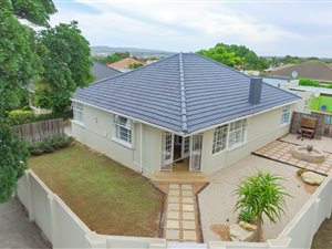 4 Bedroom House in Newton Park