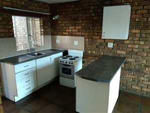 3 Bed Townhouse in Elspark